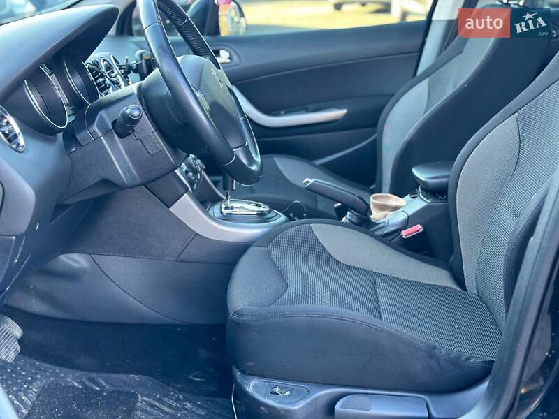 Хетчбек Peugeot 308 2011 в Вінниці