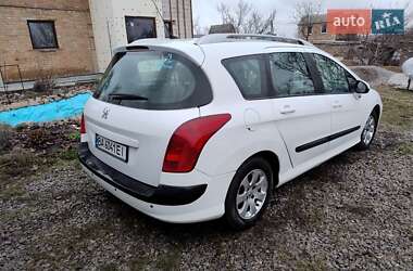 Универсал Peugeot 308 2011 в 
