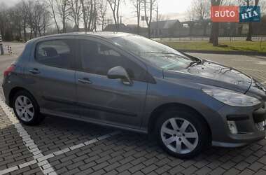 Хетчбек Peugeot 308 2010 в Коломиї