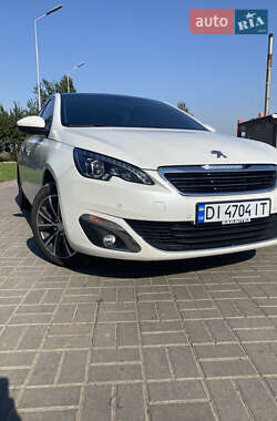 Универсал Peugeot 308 2014 в Владимире