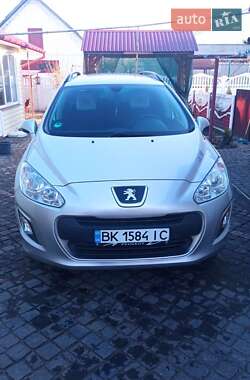 Універсал Peugeot 308 2011 в Костопілі