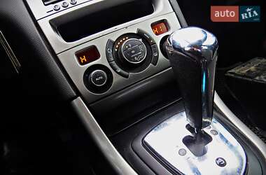 Хэтчбек Peugeot 308 2009 в 