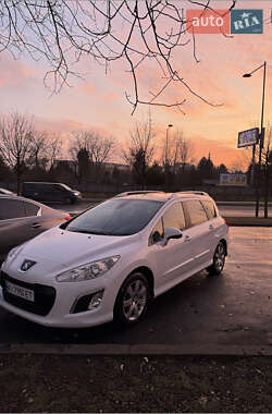 Универсал Peugeot 308 2011 в Киеве