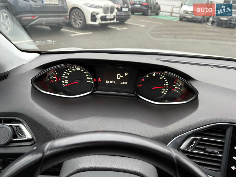 Универсал Peugeot 308 2016 в Киеве