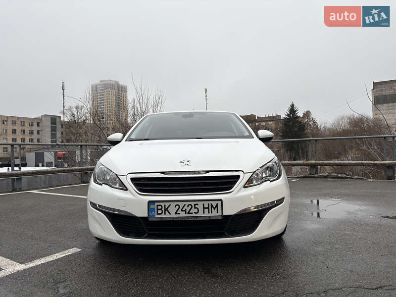 Универсал Peugeot 308 2016 в Киеве