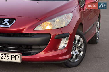 Хетчбек Peugeot 308 2010 в Кривому Розі