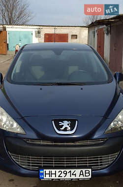Хэтчбек Peugeot 308 2008 в 