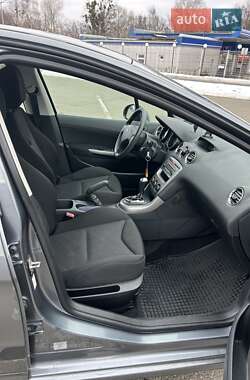 Хетчбек Peugeot 308 2011 в Києві