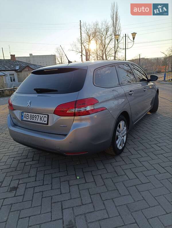 Универсал Peugeot 308 2015 в Могилев-Подольске