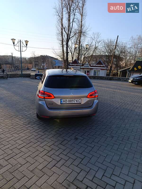 Универсал Peugeot 308 2015 в Могилев-Подольске
