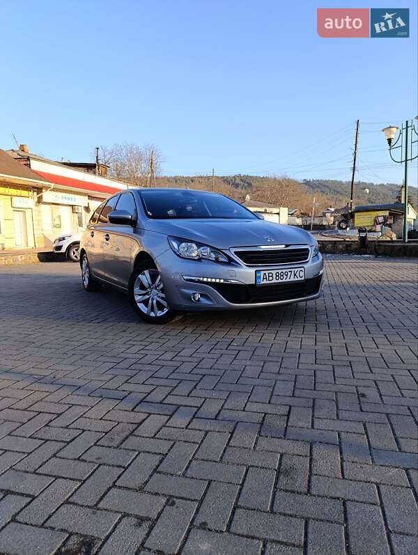Универсал Peugeot 308 2015 в Могилев-Подольске