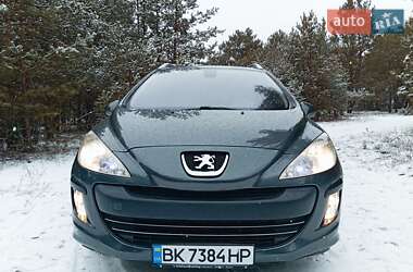 Універсал Peugeot 308 2010 в Вараші