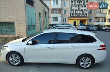 Універсал Peugeot 308 2015 в Тернополі