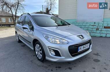 Универсал Peugeot 308 2011 в Знаменке