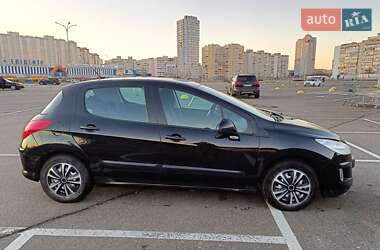 Хетчбек Peugeot 308 2010 в Києві