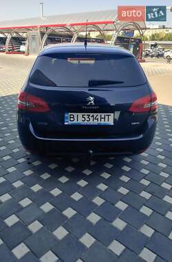 Универсал Peugeot 308 2015 в 