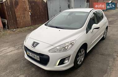 Хэтчбек Peugeot 308 2013 в 