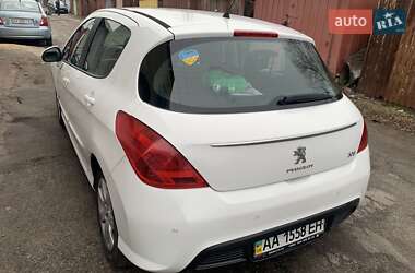 Хэтчбек Peugeot 308 2013 в 