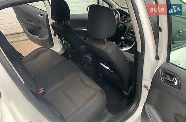 Хэтчбек Peugeot 308 2013 в 