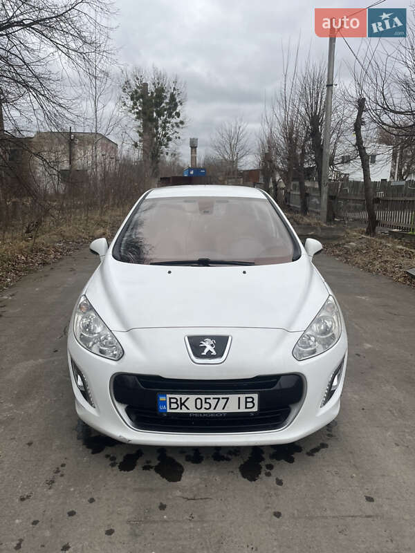 Peugeot 308 2013
