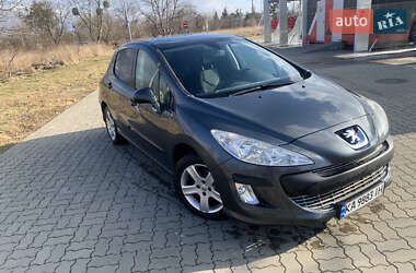 Хэтчбек Peugeot 308 2008 в Стрые