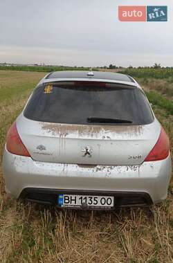 Хетчбек Peugeot 308 2011 в 