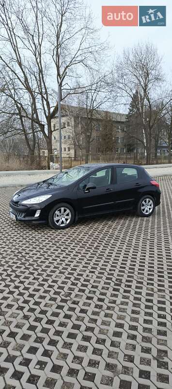 Хэтчбек Peugeot 308 2008 в Коломые