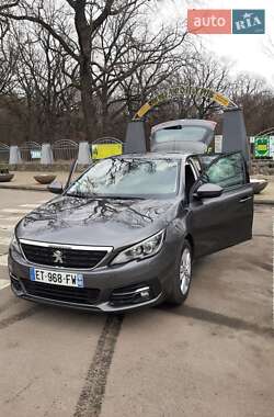 Универсал Peugeot 308 2017 в Полтаве