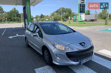 Универсал Peugeot 308 2010 в Ровно