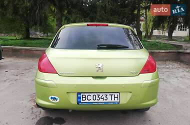 Хэтчбек Peugeot 308 2008 в Львове