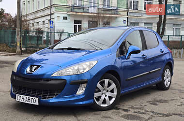 Хэтчбек Peugeot 308 2008 в Киеве