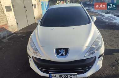 Хэтчбек Peugeot 308 2009 в 