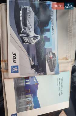 Хэтчбек Peugeot 308 2009 в 