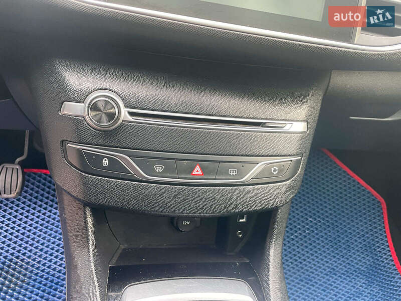 Універсал Peugeot 308 2015 в Києві