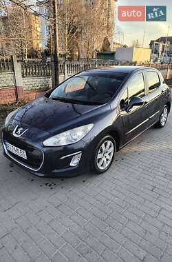 Хетчбек Peugeot 308 2012 в Івано-Франківську