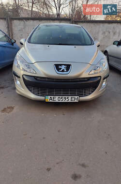 Хэтчбек Peugeot 308 2010 в Кременчуге