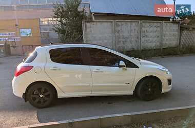 Хэтчбек Peugeot 308 2013 в Каменец-Подольском