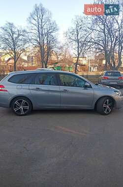 Универсал Peugeot 308 2015 в 