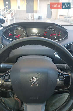 Универсал Peugeot 308 2015 в 