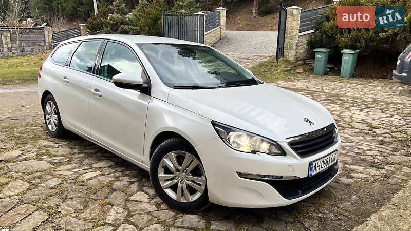 Універсал Peugeot 308 2015 в Яремчі