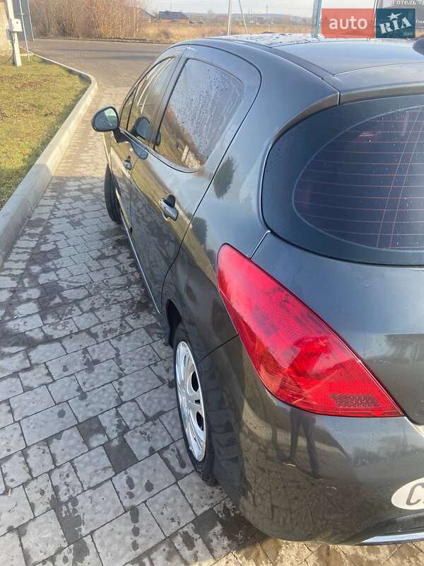 Хетчбек Peugeot 308 2007 в Шептицькому
