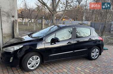 Хэтчбек Peugeot 308 2008 в Киеве