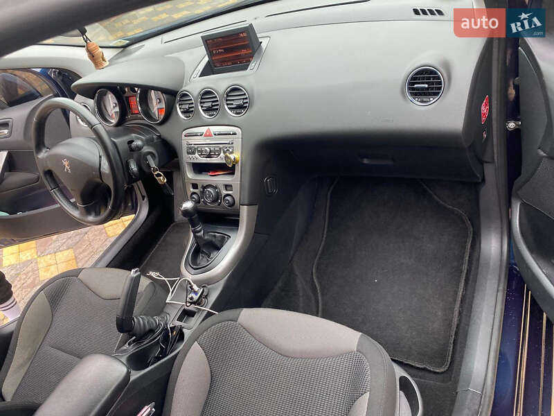 Хетчбек Peugeot 308 2011 в Луцьку