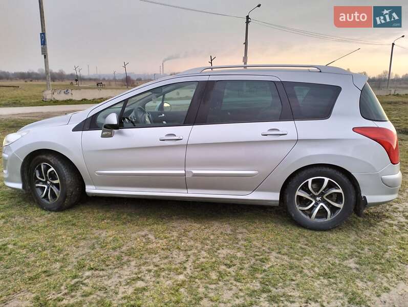 Універсал Peugeot 308 2008 в Рівному