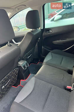 Универсал Peugeot 308 2011 в 