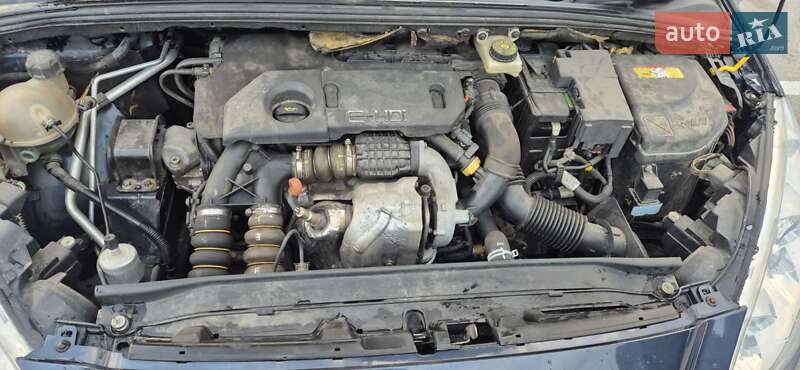 Універсал Peugeot 308 2012 в Дніпрі