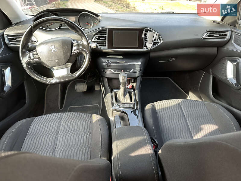 Універсал Peugeot 308 2016 в Вінниці