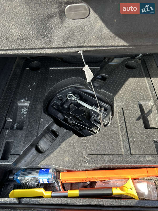 Універсал Peugeot 308 2016 в Вінниці