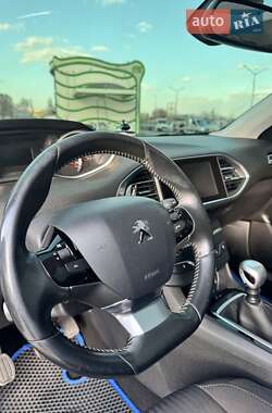 Универсал Peugeot 308 2014 в 