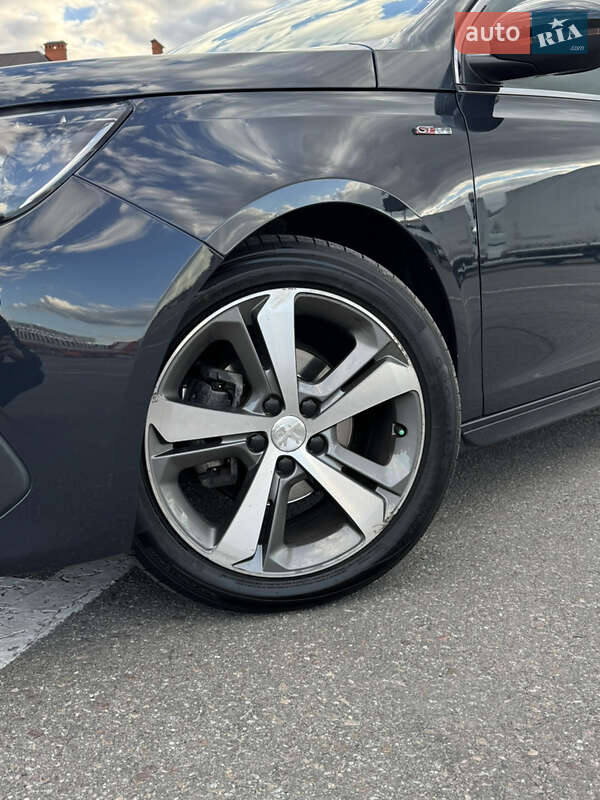 Универсал Peugeot 308 2018 в Львове